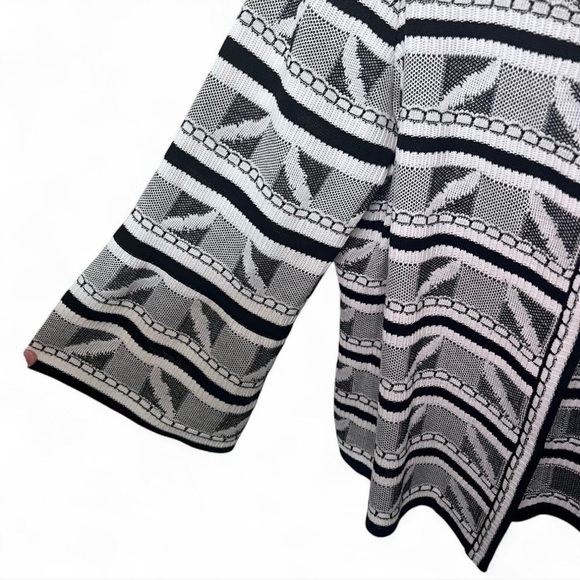 Ming Wang Petite Medium Black White Knit Sweater Jacket Cardigan Top - Picture 3 of 8